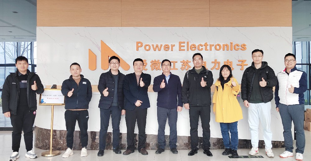 華潤集成電路張總監一行蒞臨愛微參觀考察